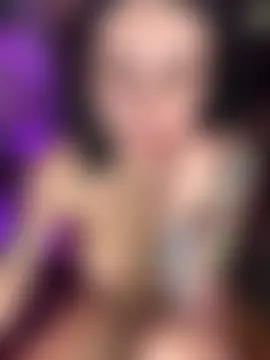 MissIvory95's Live Sex Cam Show