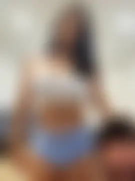 kelsecrets2's Live Sex Cam Show