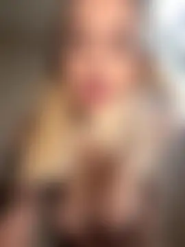 HugeBoobsAlice's Webcam Show