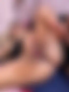 Suyin_squirt22's Webcam Show