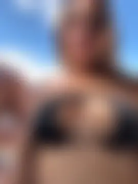 JuicyFruits93's Live Sex Cam Show