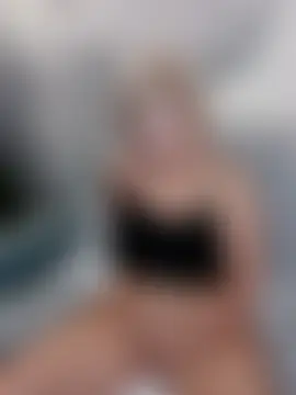 EmilyFanks' Live Sex Cam Show