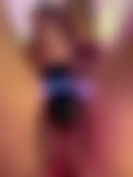 MiaWhitePink_'s Webcam Show