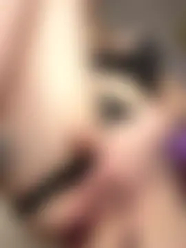 HugeBoobsAlice's Webcam Show