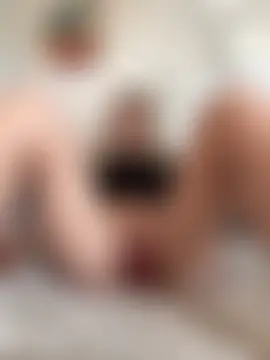 rileylovesyou's Live Sex Cam Show