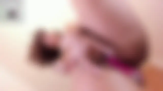 Emily_brown04's Webcam Show