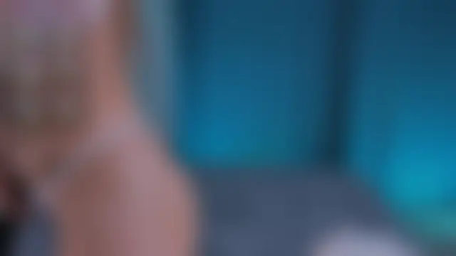 Kandeess' Live Sex Cam Show