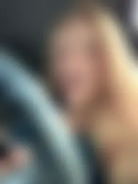 GoldenFlameGoddess' Live Sex Cam Show