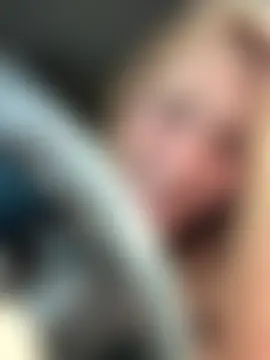 GoldenFlameGoddess' Live Sex Cam Show