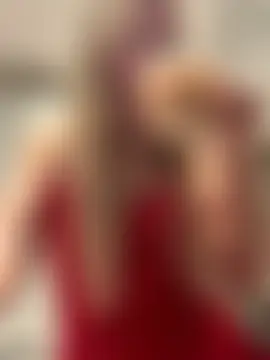 SexySaraxxoo's Live Sex Cam Show