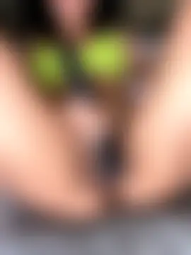 Kiki_hammyy's Webcam Show