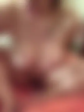 Faidraishere's Live Sex Cam Show