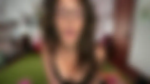 GennaJames' Live Sex Cam Show