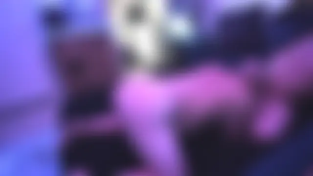 KinkyHenR's Live Sex Cam Show