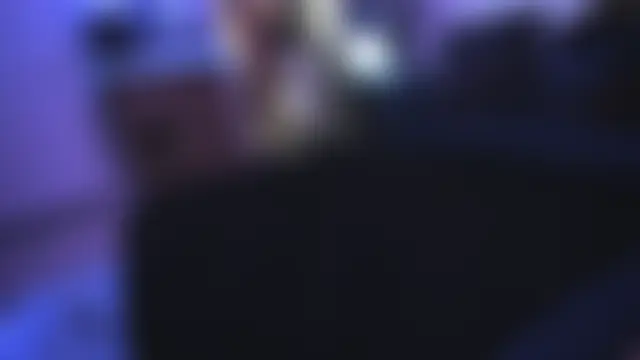 KinkyHenR's Live Sex Cam Show