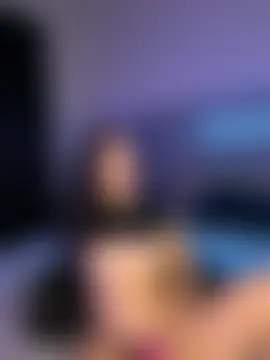 nikkiloveee's Webcam Show