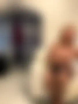 sissytrainz's Live Sex Cam Show