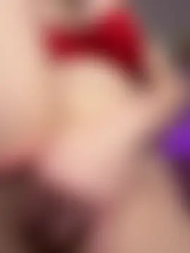 HugeBoobsAlice's Live Sex Cam Show