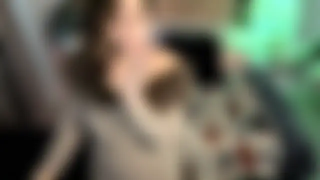 Ellie-Elizabeth's Webcam Show