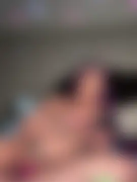 ThickAssRena's Webcam Show