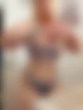 RaisingDaisy's Live Sex Cam Show