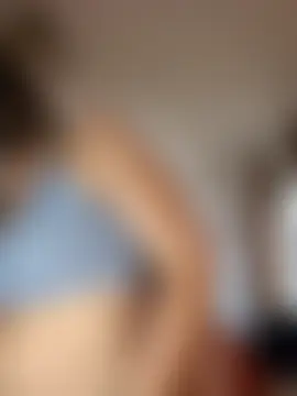 mossy_kiss' Live Sex Cam Show