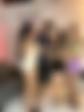 royalgirls_x's Webcam Show