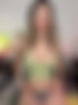 Your_Honeey's Webcam Show