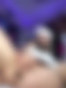 Cutiepiespanks' Live Sex Cam Show