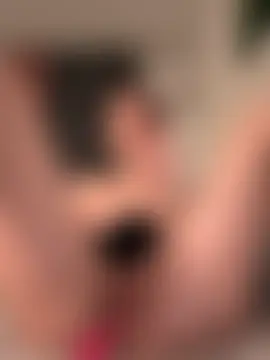 AuraPure's Live Sex Cam Show