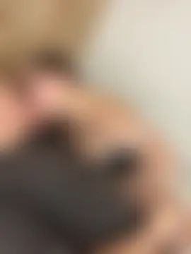 MrMrsRight's Webcam Show