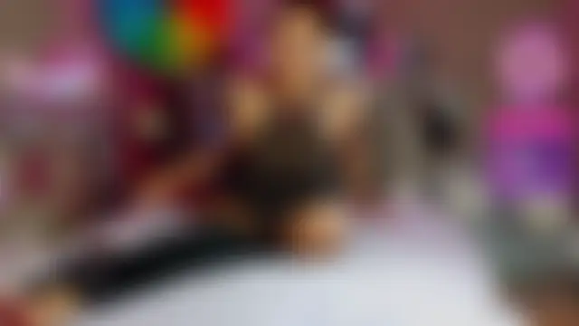 rubywithpearls' Webcam Show