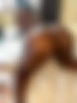 t-Booty_risky_'s Webcam Show