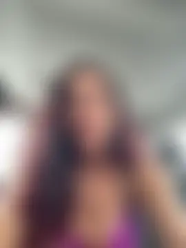 YourQueen18's Live Sex Cam Show