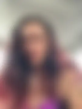 YourQueen18's Live Sex Cam Show