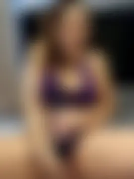 Ellie-Elizabeth's Live Sex Cam Show