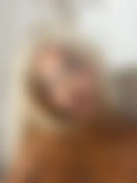 MystiqueXXX's Webcam Show