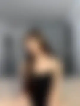 CurlyLara's Live Sex Cam Show