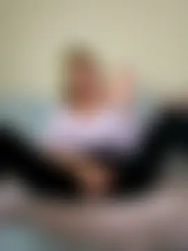 Melody73's Live Sex Cam Show