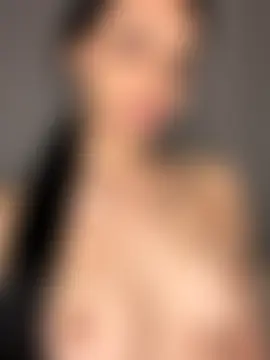 ilariea_girl's Live Sex Cam Show