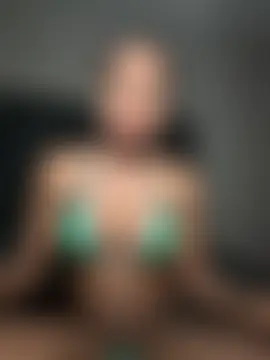 juicyyy323's Webcam Show