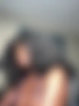 WomanNextdoor1's Webcam Show