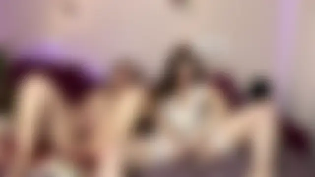 kellyvenous' Live Sex Cam Show