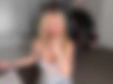 meggsworld's Webcam Show