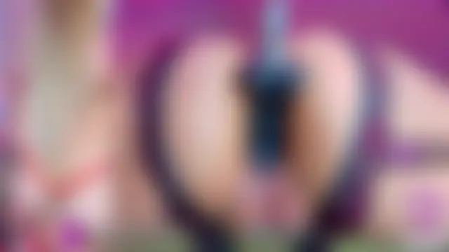 Miss_Pawi's Webcam Show