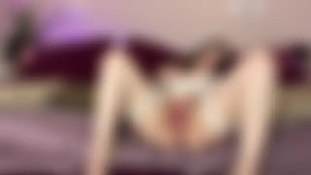 kellyvenous' Live Sex Cam Show