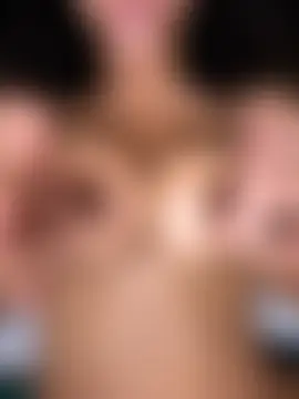 Kiki_hammyy's Webcam Show