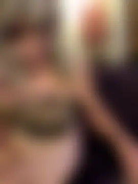 annika_lately's Live Sex Cam Show