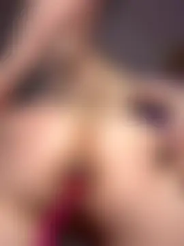 HugeBoobsAlice's Webcam Show