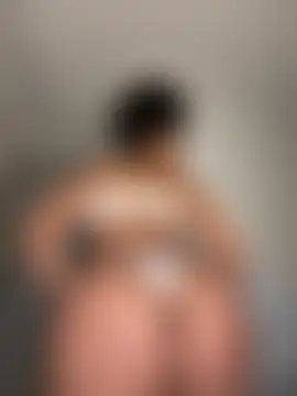 Alice222black's Webcam Show